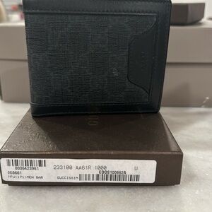 Gucci wallet